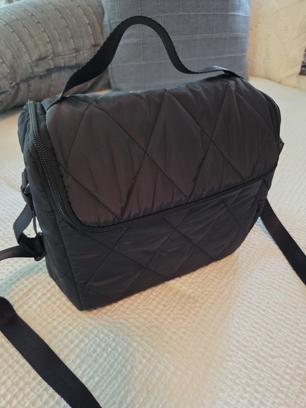 Vera Bradley Black Quilted Lunch Bag NWOT